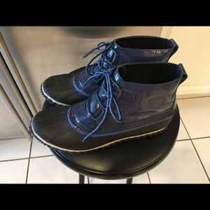 Sorel Out and About Rain Boots Size 9